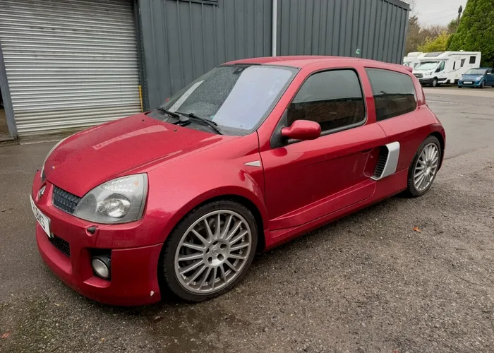 Renault Clio v6  before